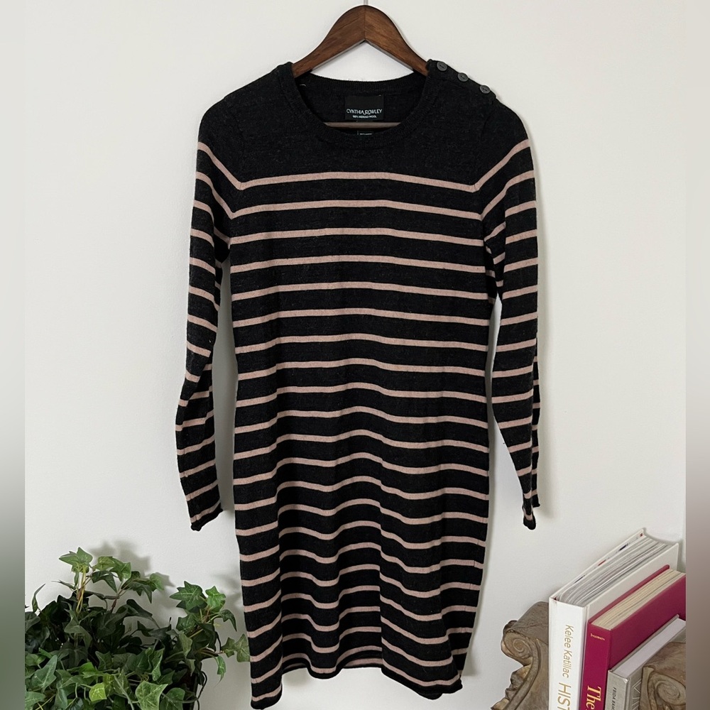 Cynthia Rowley 100% Merino Wool Dress Button Preppy Classic Winter Career SZ L